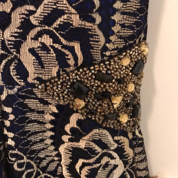 Dress - Picture 10 of 10